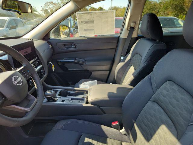 new 2026 Nissan Pathfinder car, priced at $36,633