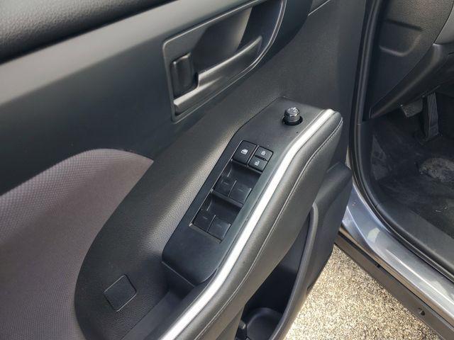 used 2024 Toyota Highlander car, priced at $32,500