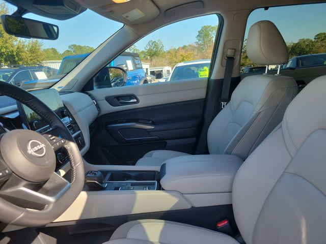 used 2024 Nissan Pathfinder car, priced at $33,250