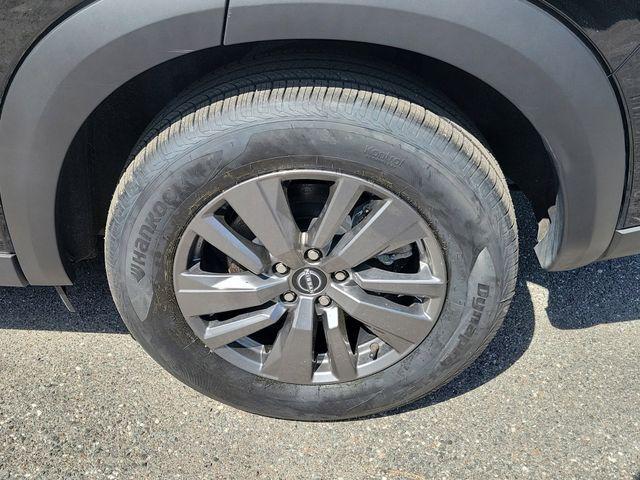 used 2025 Nissan Pathfinder car, priced at $31,000