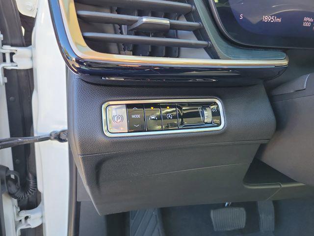 used 2024 Buick Envision car, priced at $37,500