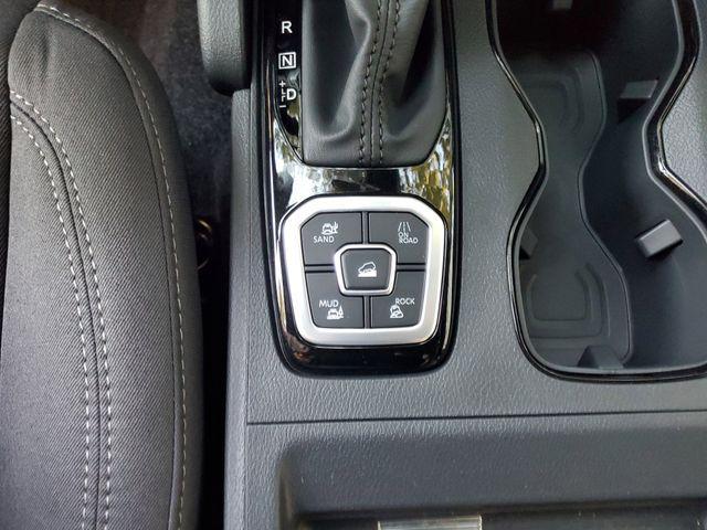 new 2026 Nissan Frontier car, priced at $38,216