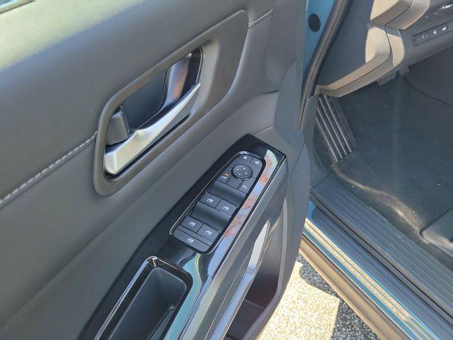 new 2026 Nissan Pathfinder car, priced at $38,974