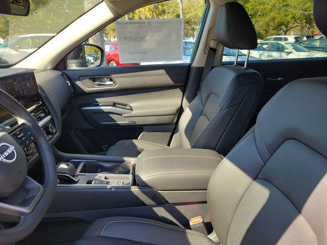 new 2026 Nissan Pathfinder car, priced at $38,974