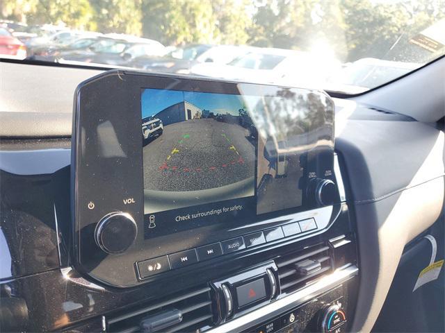 new 2025 Nissan Pathfinder car, priced at $37,288