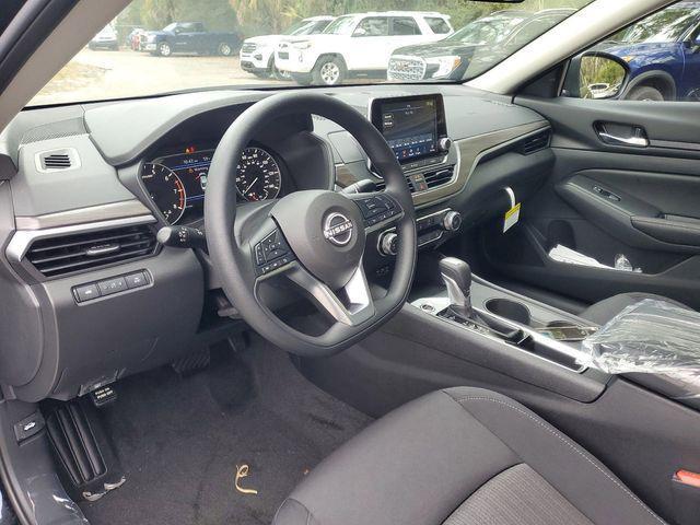 new 2025 Nissan Altima car, priced at $22,051