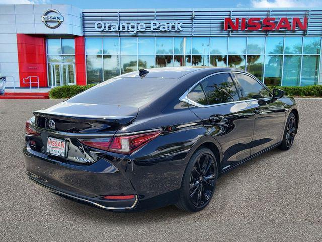 used 2022 Lexus ES 300h car, priced at $36,000