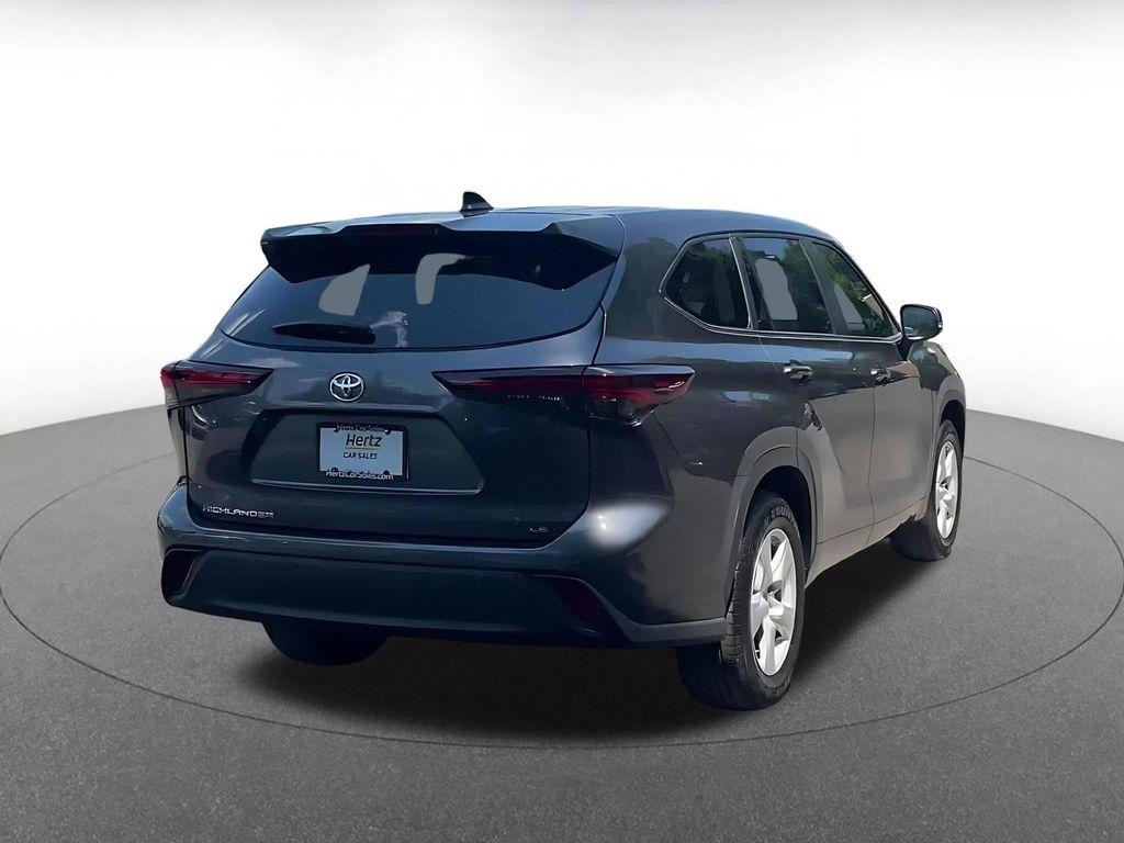 used 2025 Toyota Highlander car, priced at $35,949