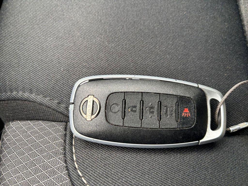 used 2025 Nissan Pathfinder car, priced at $29,898