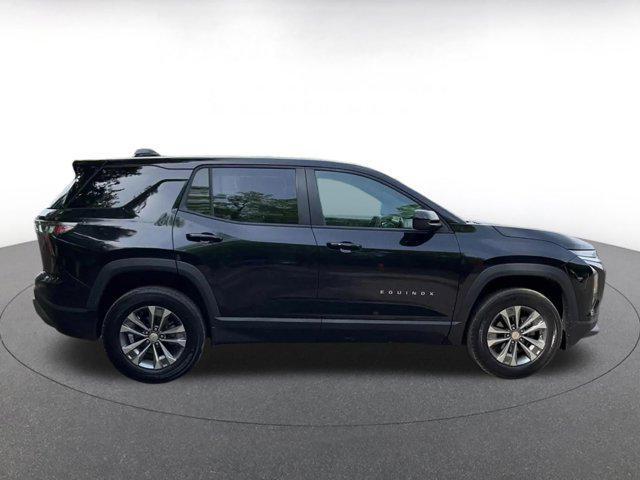 used 2025 Chevrolet Equinox car, priced at $22,995