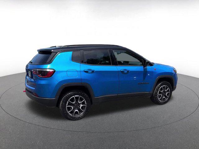 used 2025 Jeep Compass car, priced at $21,098