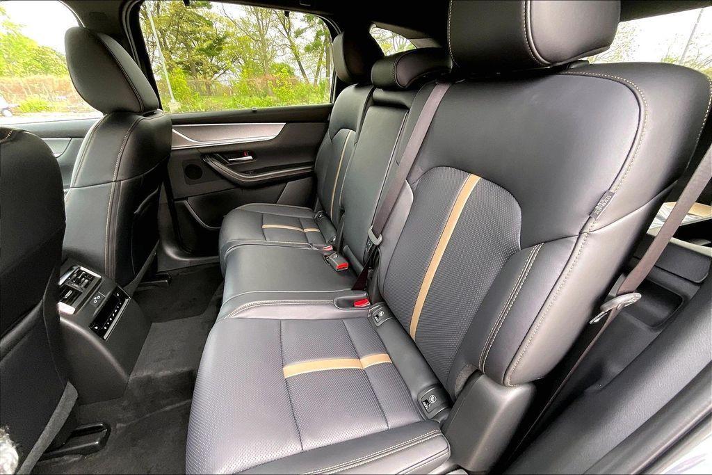 new 2026 Mazda CX-70 car, priced at $51,683