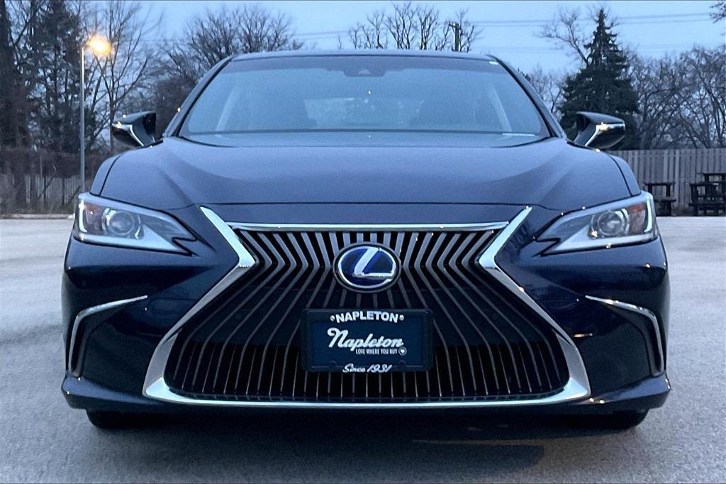 used 2019 Lexus ES 300h car, priced at $26,650
