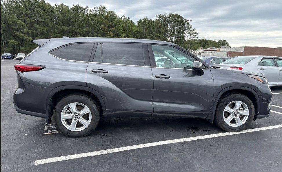 used 2021 Toyota Highlander car, priced at $27,973