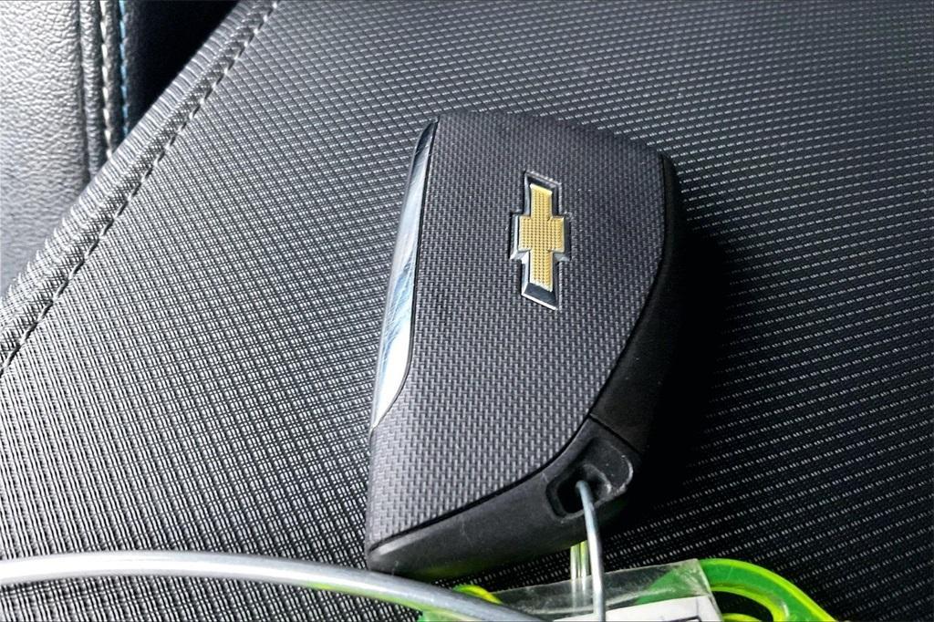 used 2024 Chevrolet Equinox EV car, priced at $22,049