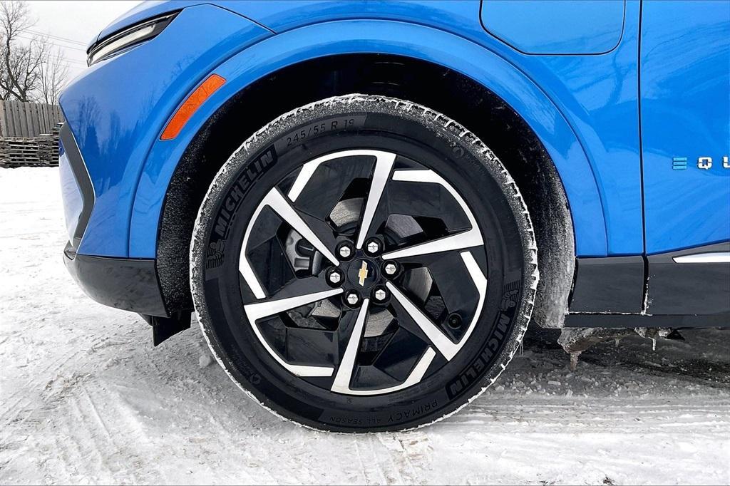 used 2024 Chevrolet Equinox EV car, priced at $22,049