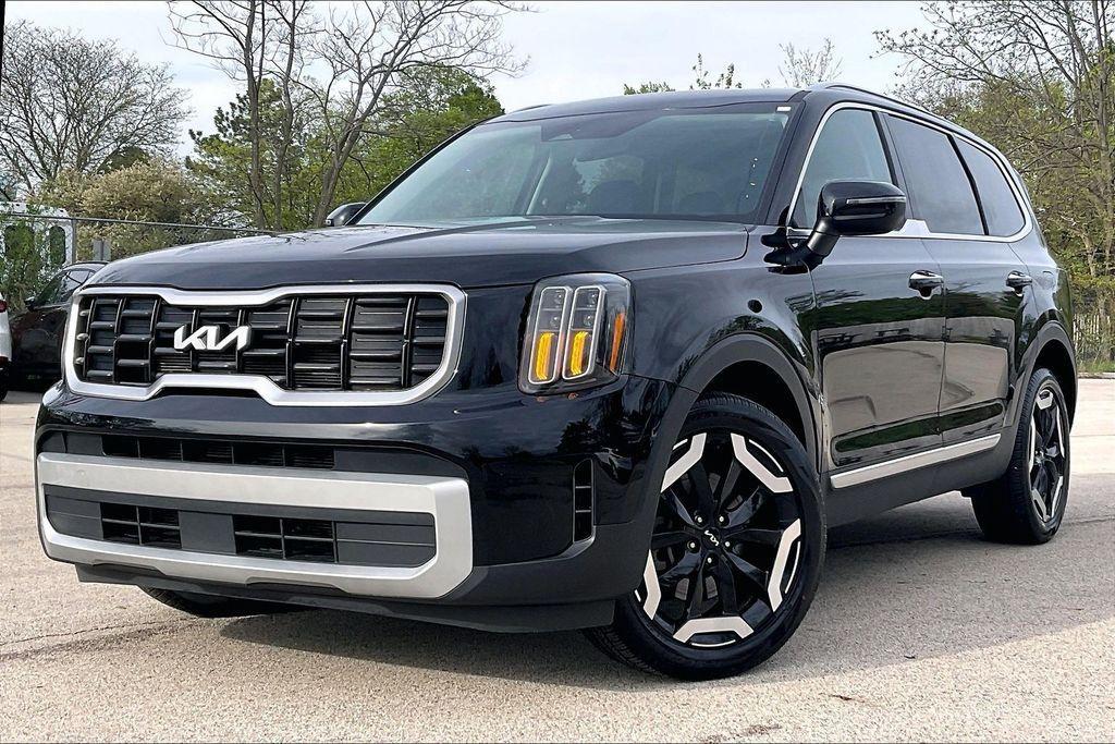 used 2024 Kia Telluride car, priced at $33,400