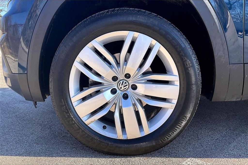 used 2020 Volkswagen Atlas car, priced at $23,999