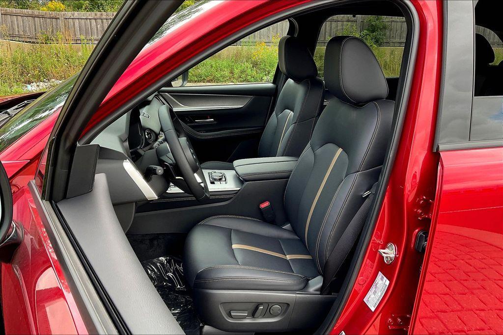 new 2025 Mazda CX-70 PHEV car, priced at $56,845