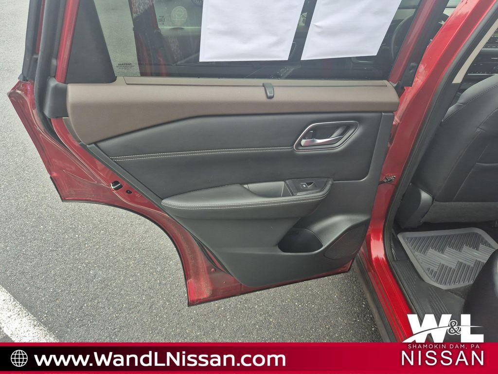 used 2021 Nissan Rogue car, priced at $23,343