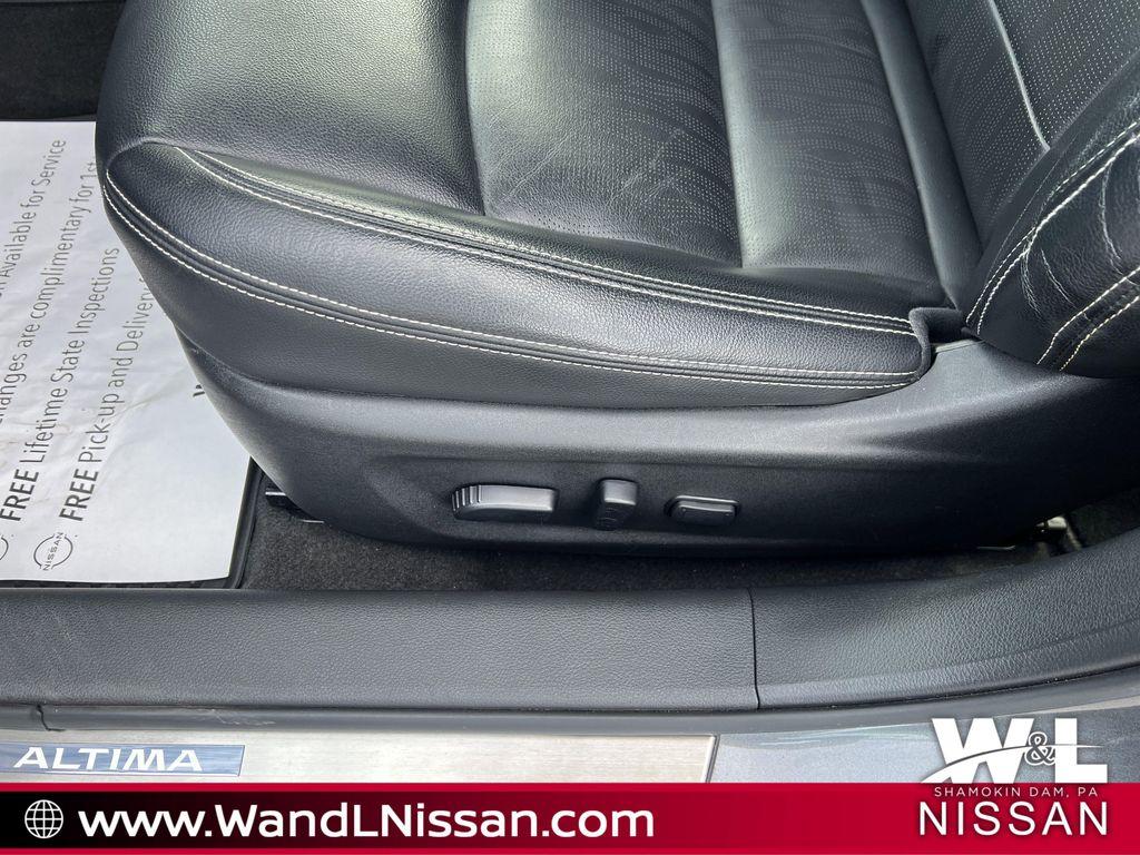 used 2022 Nissan Altima car, priced at $24,216