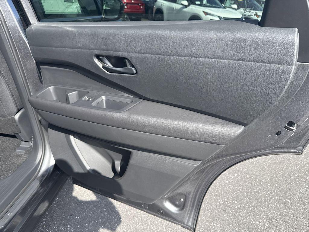 new 2025 Nissan Pathfinder car, priced at $41,506