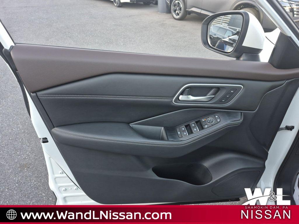 used 2021 Nissan Rogue car, priced at $24,231