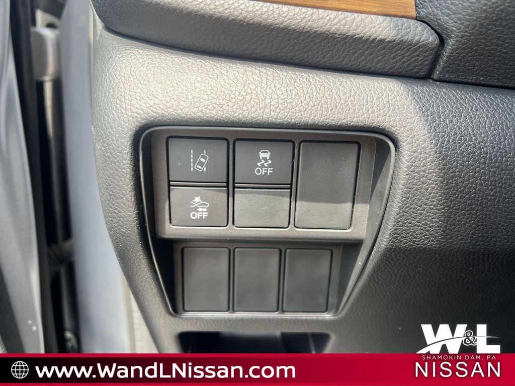 used 2017 Honda CR-V car, priced at $16,184