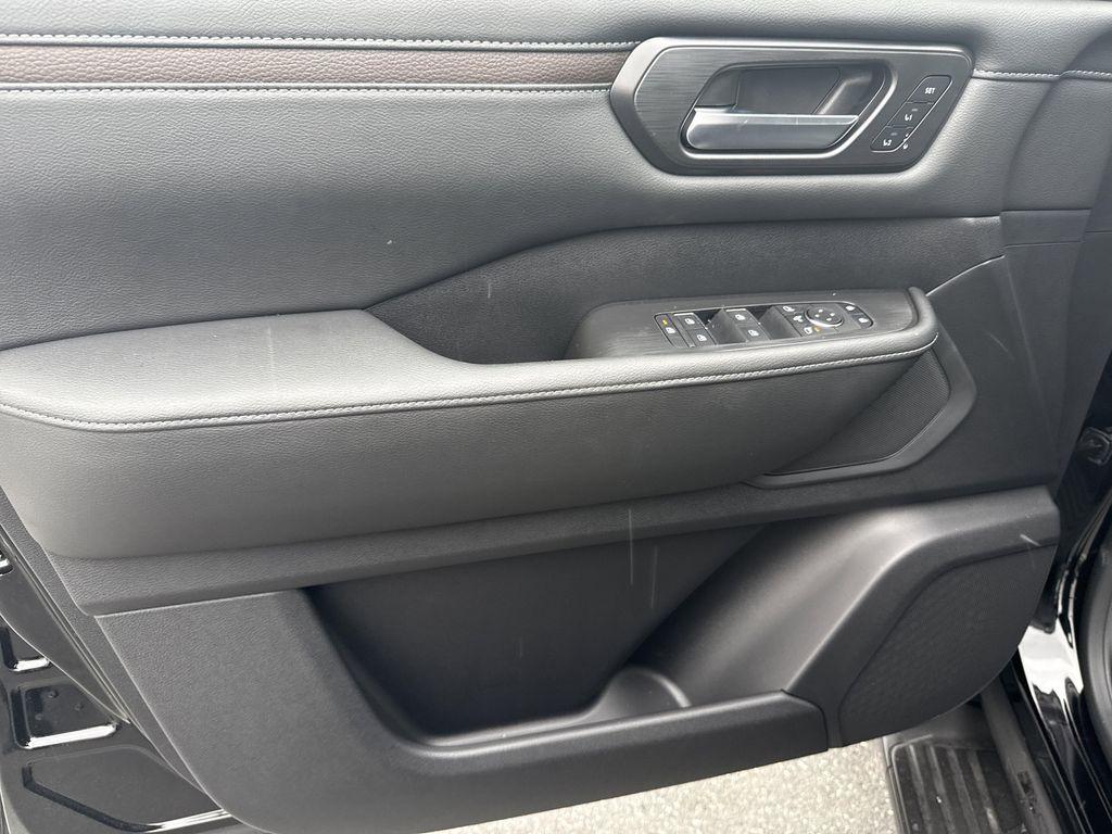 new 2026 Nissan Armada car, priced at $67,136