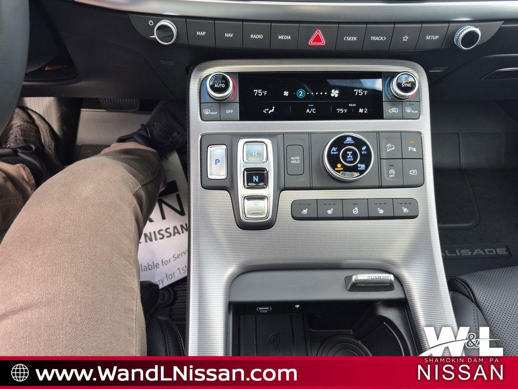 used 2025 Hyundai Palisade car, priced at $49,369