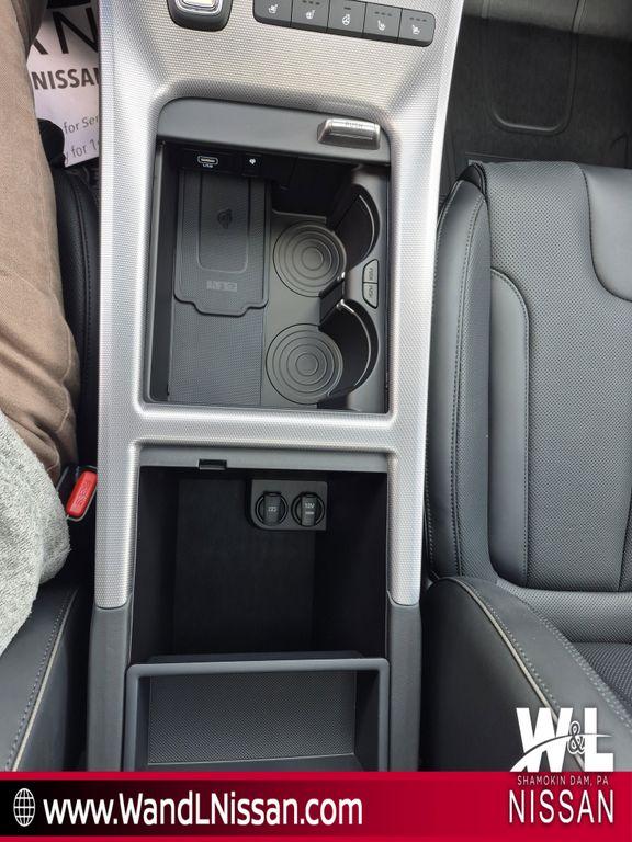 used 2025 Hyundai Palisade car, priced at $49,369