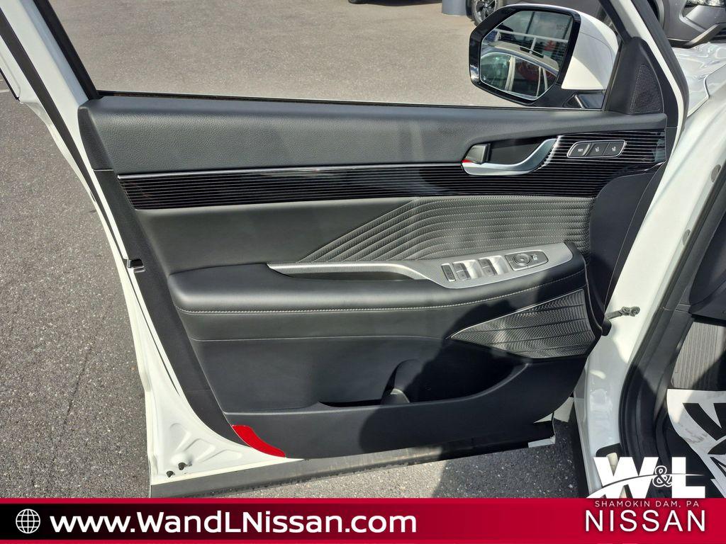 used 2025 Hyundai Palisade car, priced at $49,369