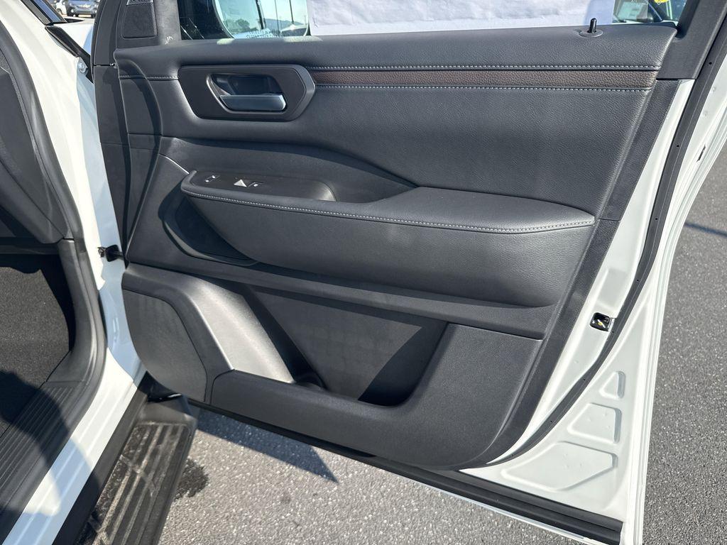 new 2026 Nissan Armada car, priced at $67,192
