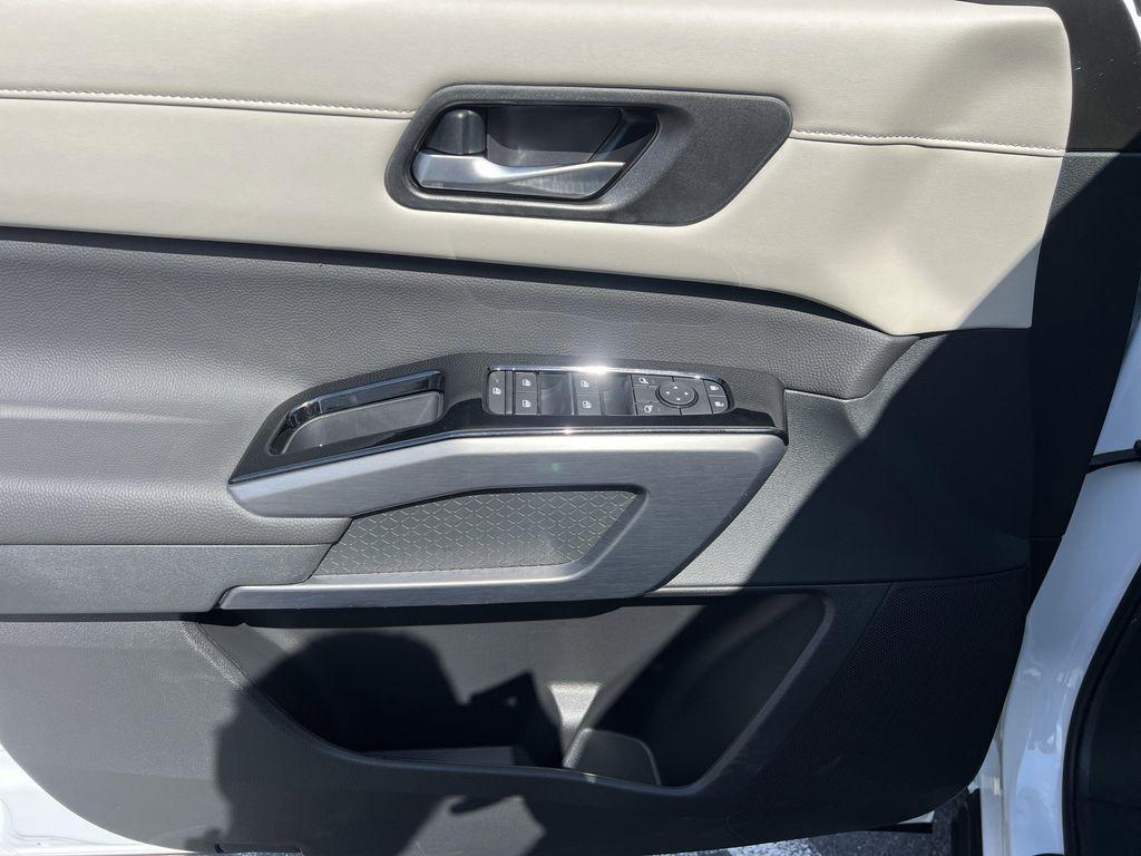 new 2026 Nissan Pathfinder car, priced at $44,088