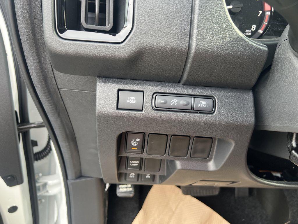 new 2026 Nissan Frontier car, priced at $43,759