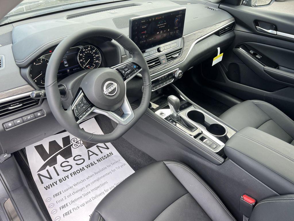 new 2025 Nissan Altima car, priced at $34,247