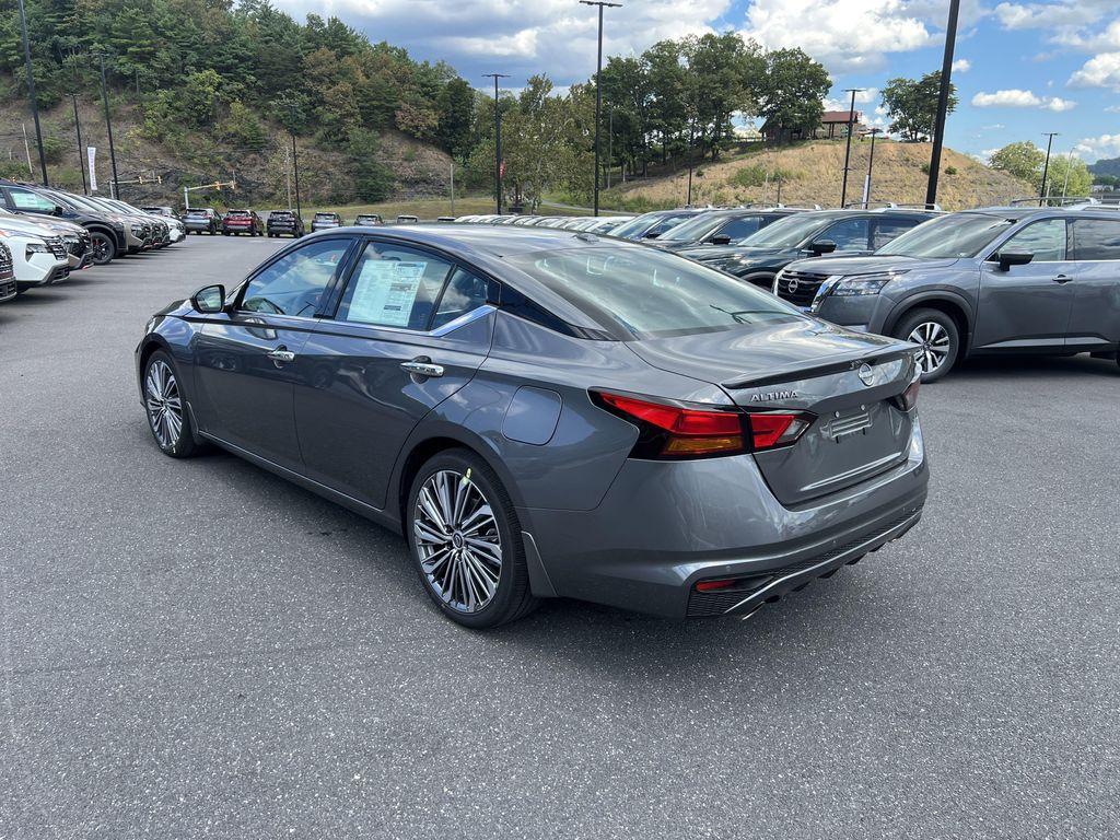 new 2025 Nissan Altima car, priced at $34,247