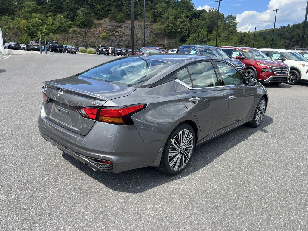new 2025 Nissan Altima car, priced at $34,247