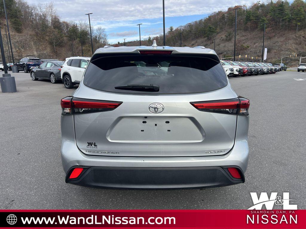 used 2022 Toyota Highlander car, priced at $34,630