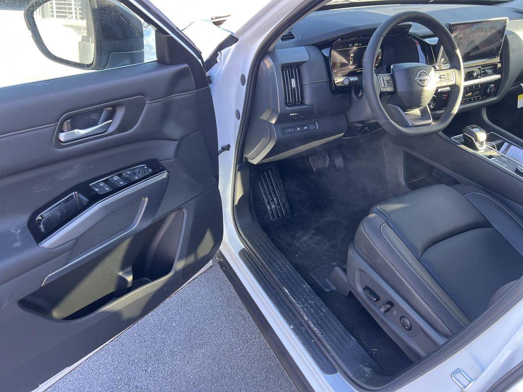 new 2026 Nissan Pathfinder car, priced at $44,178