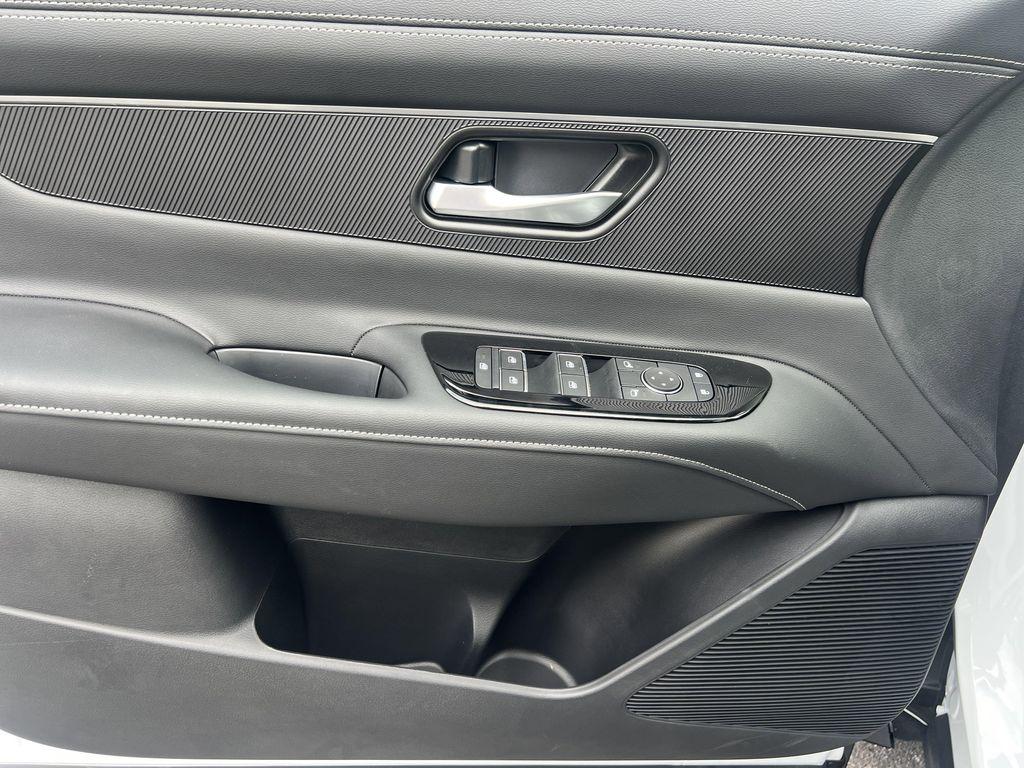 new 2025 Nissan Murano car, priced at $42,283