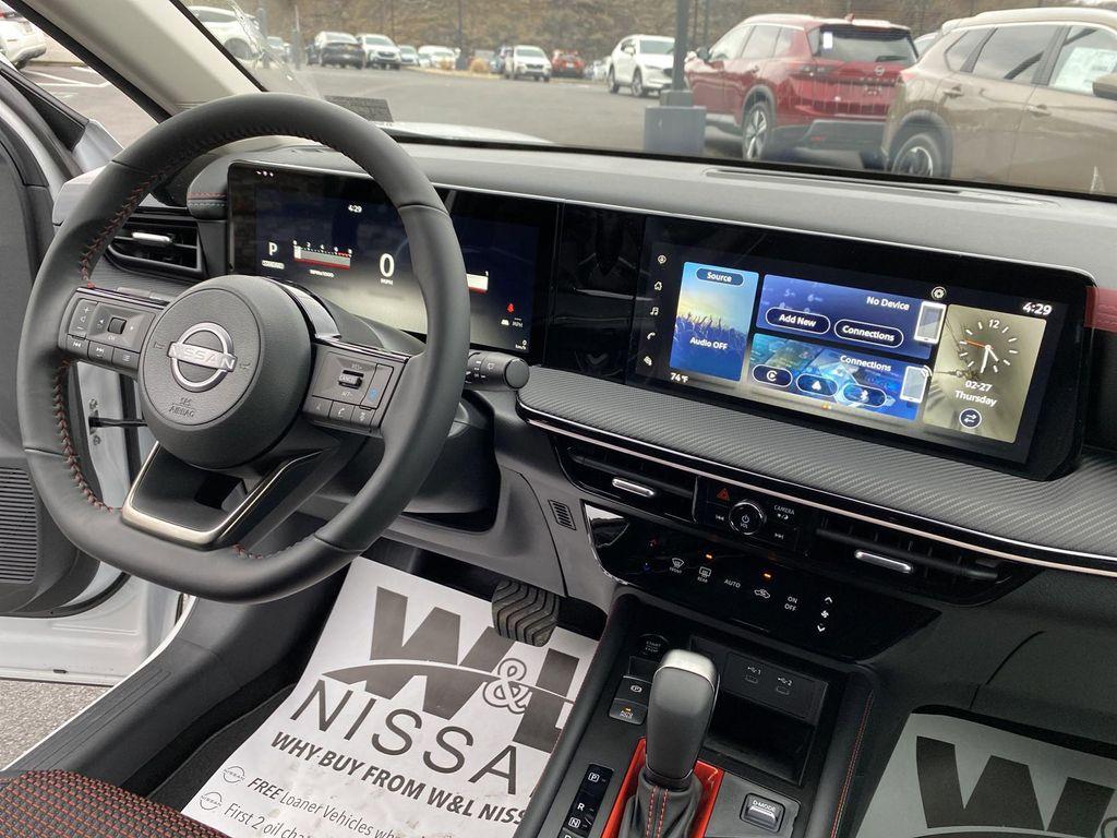 new 2025 Nissan Kicks car, priced at $29,147