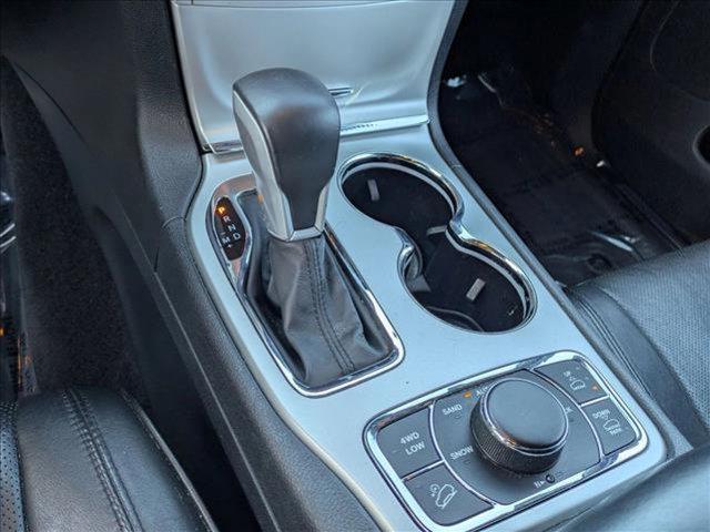 used 2016 Jeep Grand Cherokee car, priced at $15,556