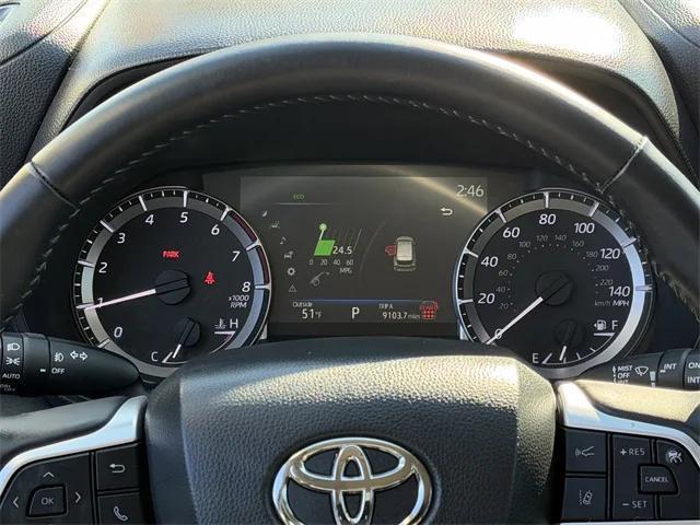 used 2024 Toyota Highlander car, priced at $34,887
