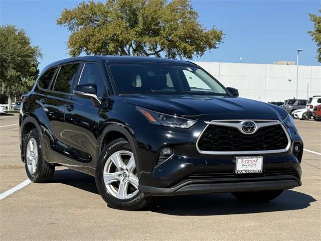 used 2024 Toyota Highlander car, priced at $32,500