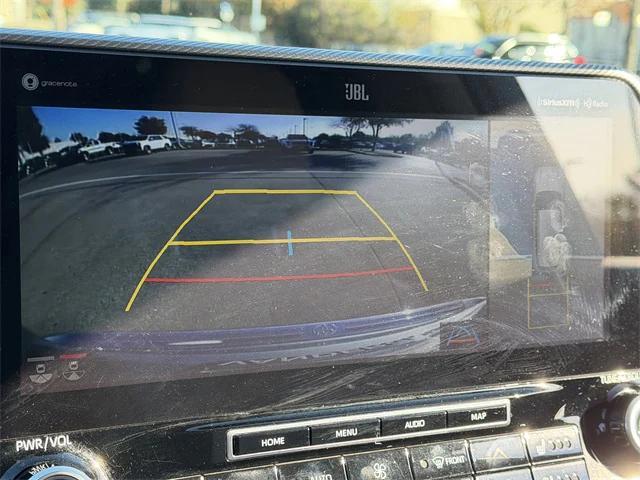 used 2020 Toyota Highlander car, priced at $32,557