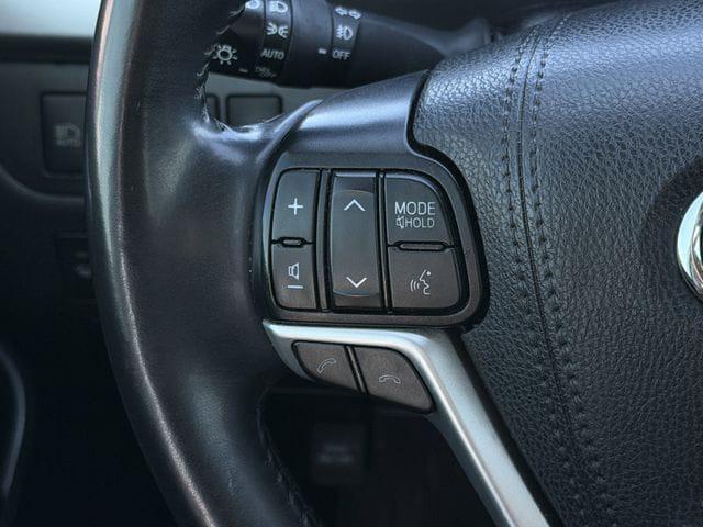 used 2019 Toyota Highlander car, priced at $22,553