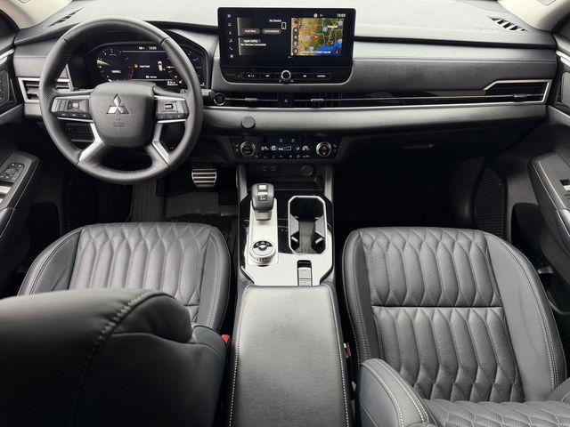 used 2025 Mitsubishi Outlander car, priced at $26,441