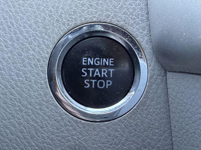 used 2019 Toyota Highlander car, priced at $22,554