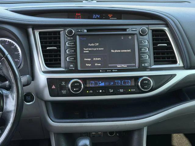 used 2019 Toyota Highlander car, priced at $22,554